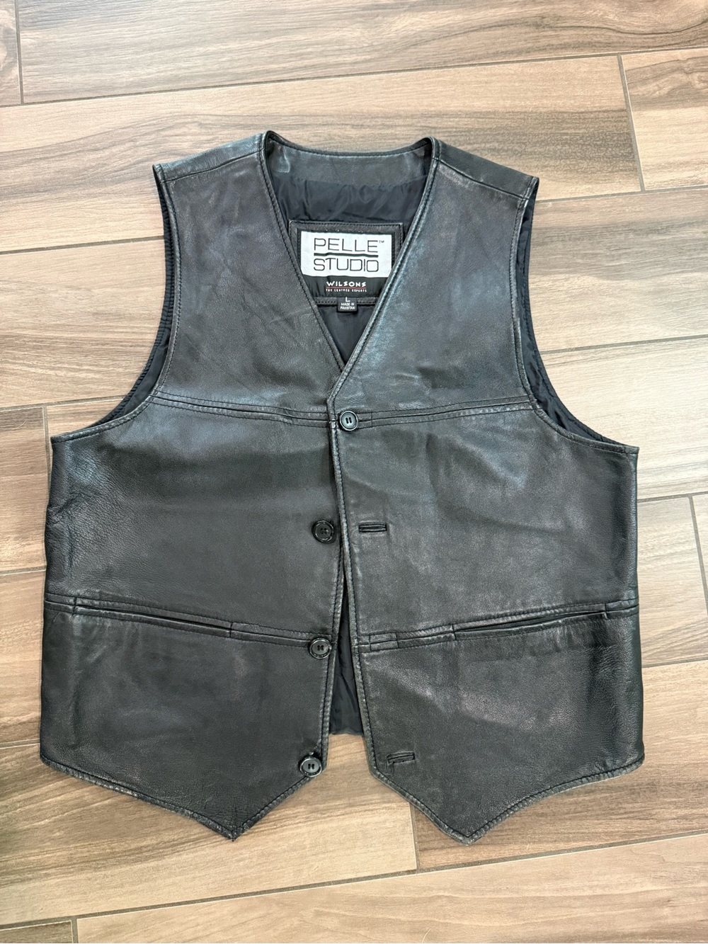 Men’s leather vest size large